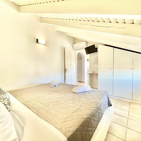 Trousas With Private Pool By Dadovillas * Kassiopi