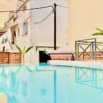빌라 Trousas With Private Pool By Dadovillas 카시오피
