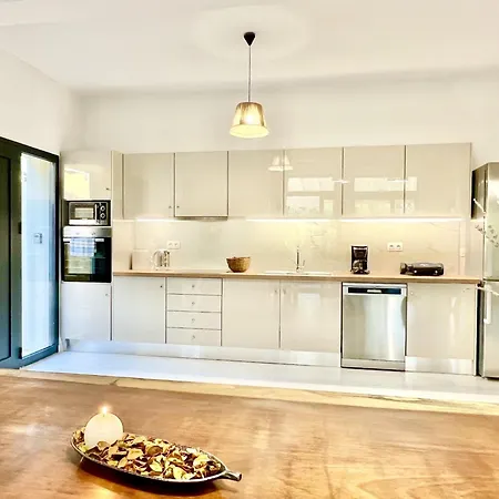 Trousas With Private Pool By Dadovillas Κασσιόπη